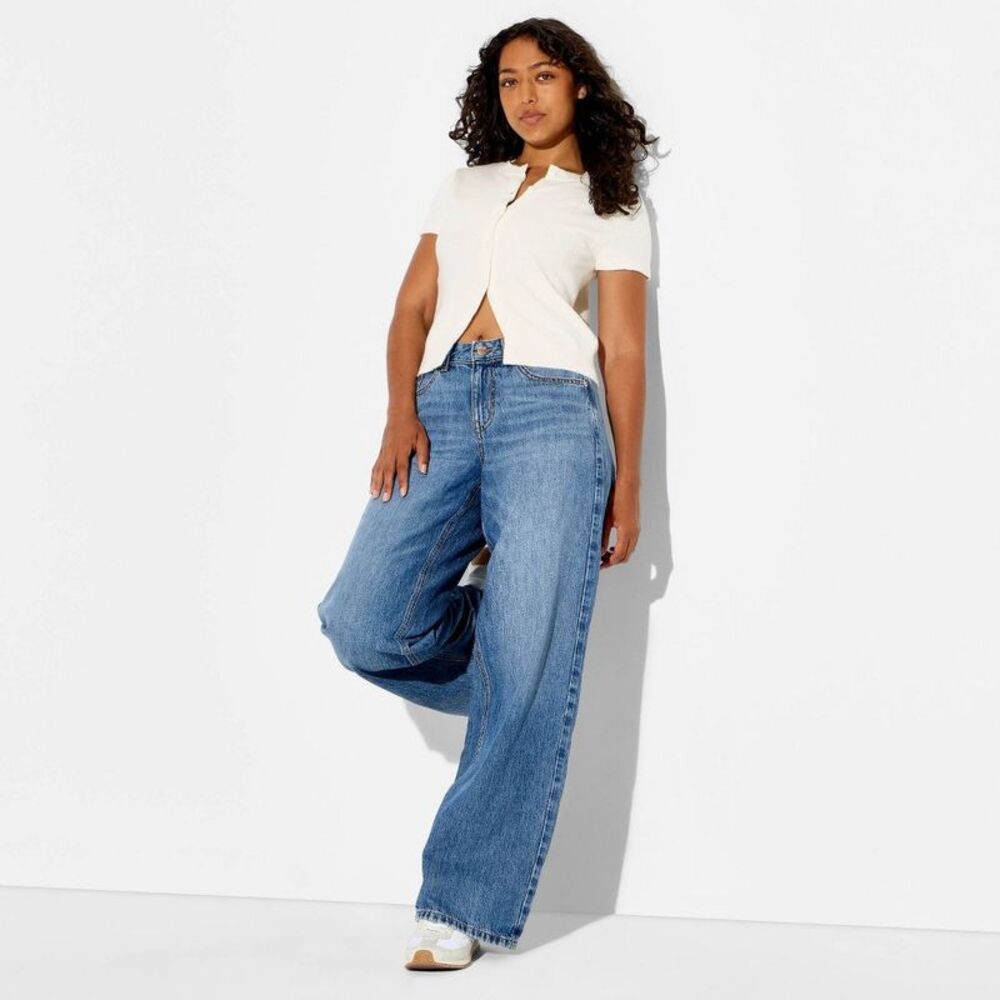 Women's Ultra Low-Rise Baggy Curvy Jeans - Wild Fable Medium Wash 10